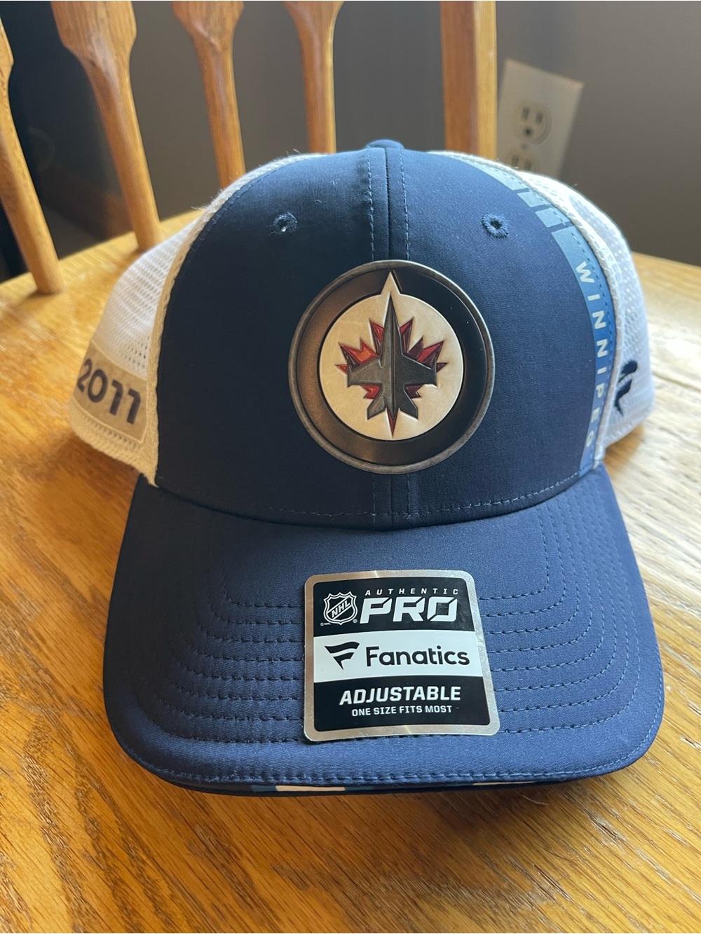 Fanatics Navy & White Winnipeg Jets Trucker Hat with Team Crest